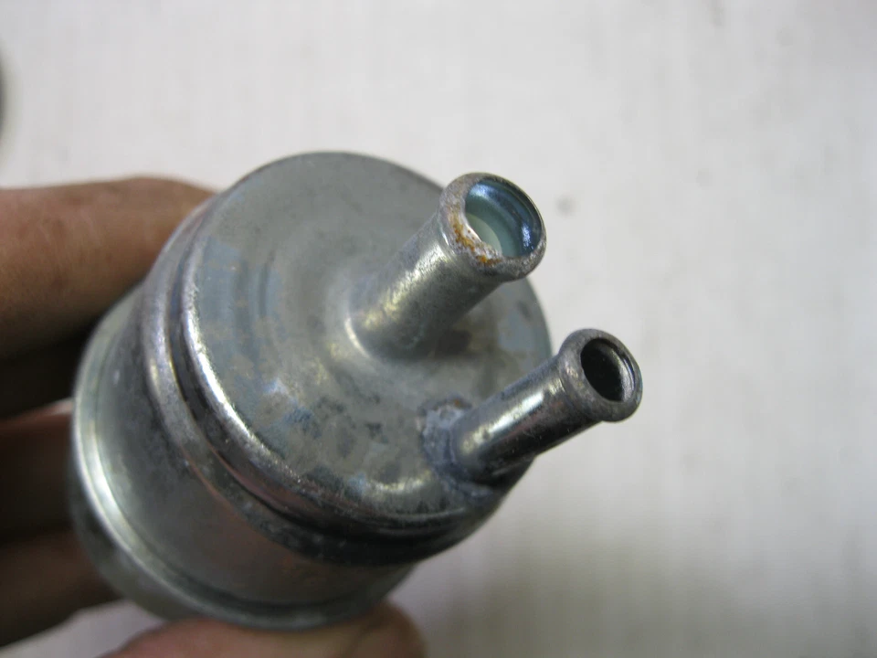 Fuel Filter Fram G3583 NOS Some Corrosion Foto 4 de 4