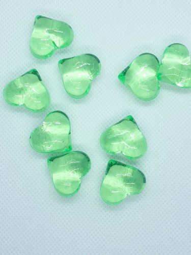 30 Päckchen Herzen (0,50€/ Päckchen) hellgrün Dekosteine 2,1cm Streu- /Tischdeko - Bild 2 von 3