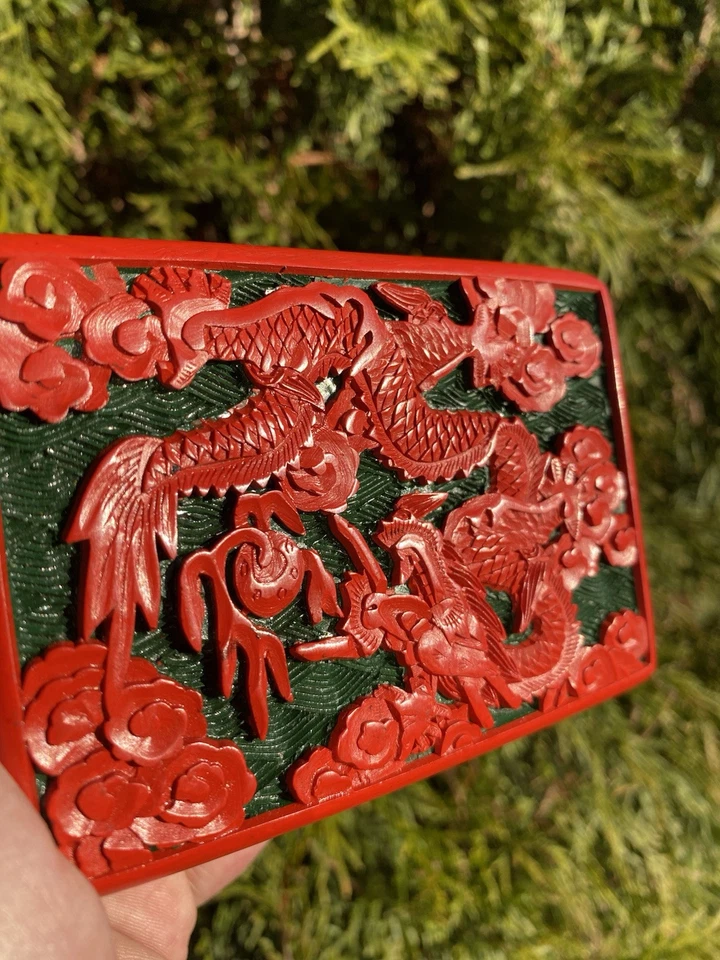 Caja de laca fina tallada china estilo cinabrio roja y verde Foto 4 de 4