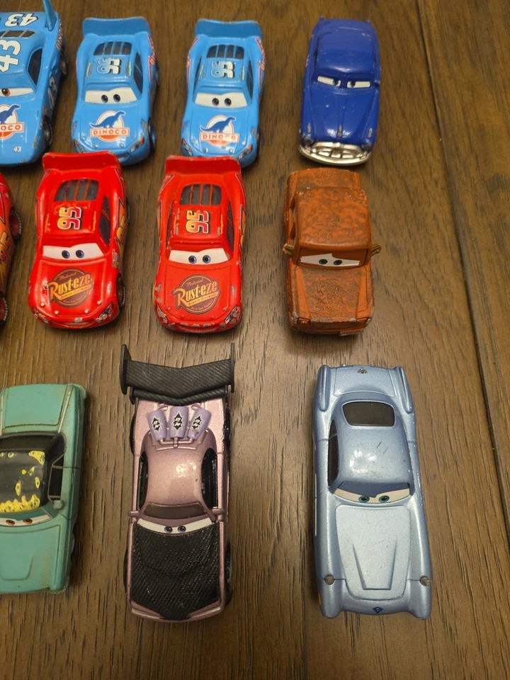 Disney Pixar Cars Diecast Lot of 19 Variety of Vehicles Lightning McQueen - Image 4 of 4