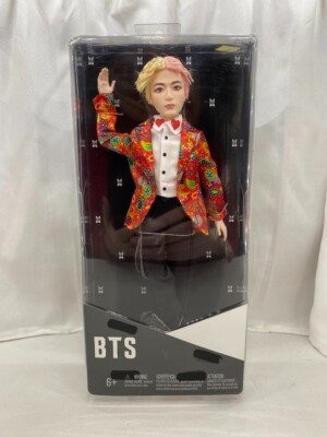 Mattel - BTS - V (1) - 2019 - HOLLYWOOD LIFE - NIB