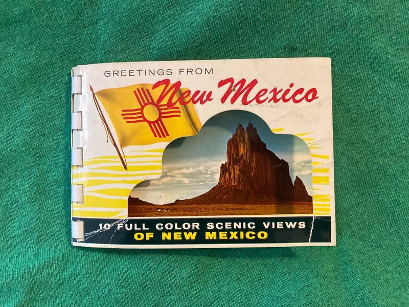 Vintage New Mexico Scenic Views booklet, 1953. 4 inches x 2 1/2 inches, COLOR!