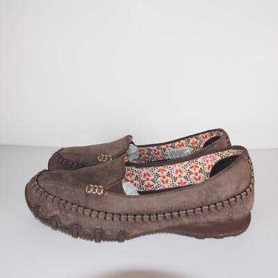 desert boots and jeans