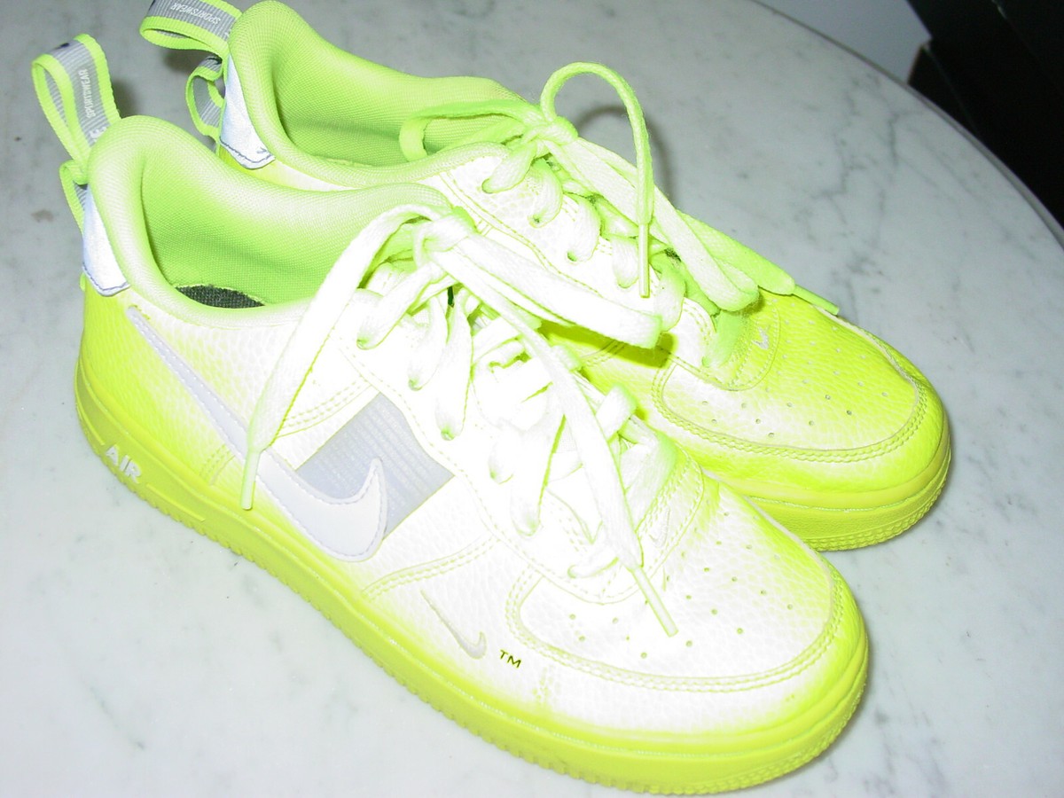 2018 Nike Air Force 1 LV8 Utility 