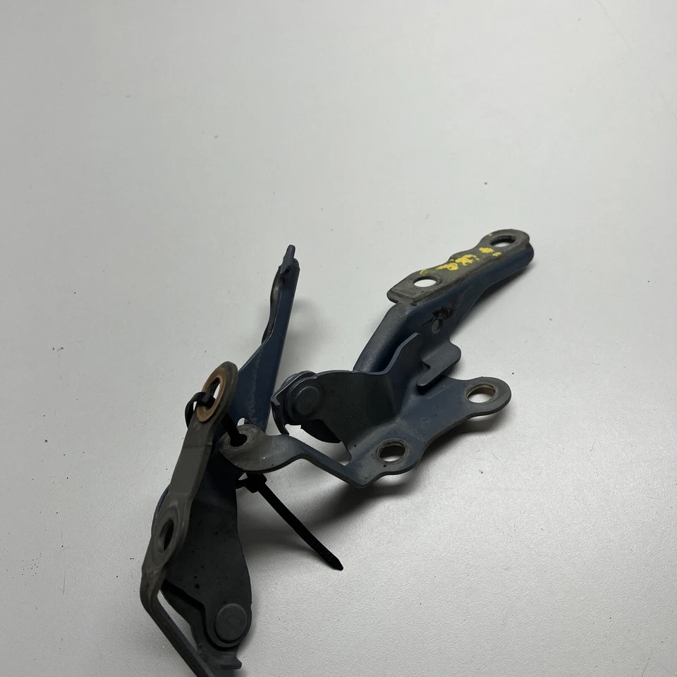 2003 Toyota Matrix XR One Set  Hood Hinge Blue OEM Foto 3 de 4