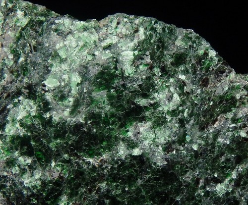 MUSCOVITE var. FUCHSITE -- NORWAY Finnmark - Kautokeino - Gaskkabeaivári /pj750 - Picture 4 of 15
