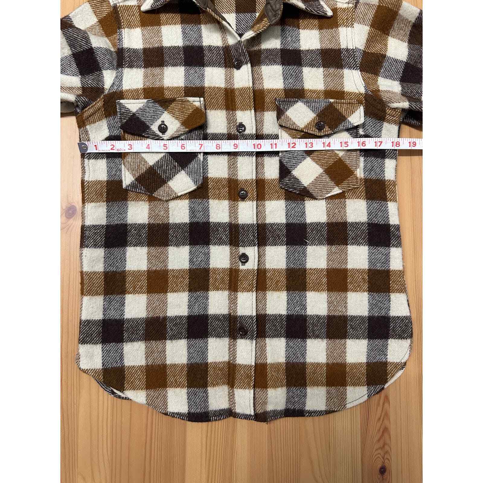 Vintage Woolrich Womens Wool Flannel Shirt Large - image 3