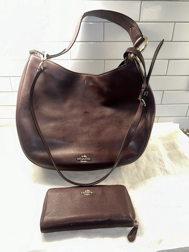 COACH Nomad Hobo Oxblood Wine Leather Purse W/ Matching Wallet Pre-owned - Picture 2 of 14