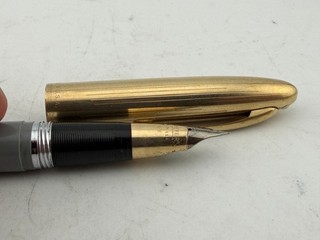 Schöner Vintage Sheaffer Schnorchel Füllfederhalter Grau & Goldkappe 14kt Goldfeder