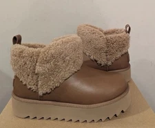 Ugg Australia Womens Alina  Ultra Mini  Curled  Size  7 NEW AUTHENTIC