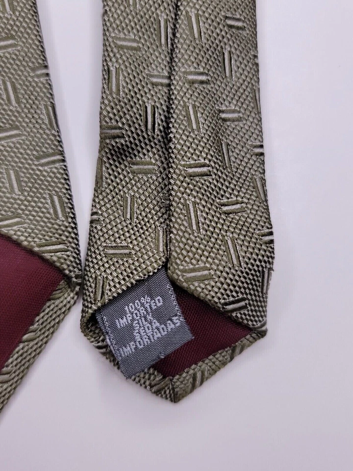 Corbata formal para hombre John Henry 57"Lx3,75"W corbata verde Foto 4 de 4