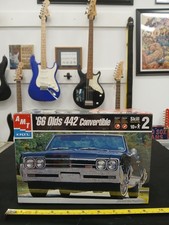 1966 Olds 442 Convertible 1:25 Model Kit / AMT