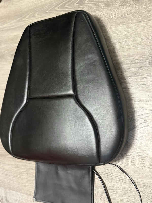 Adec 1005 Priority Dental Chair Upholstery / Ultraleather ( Ravenwing) Blk/ Used