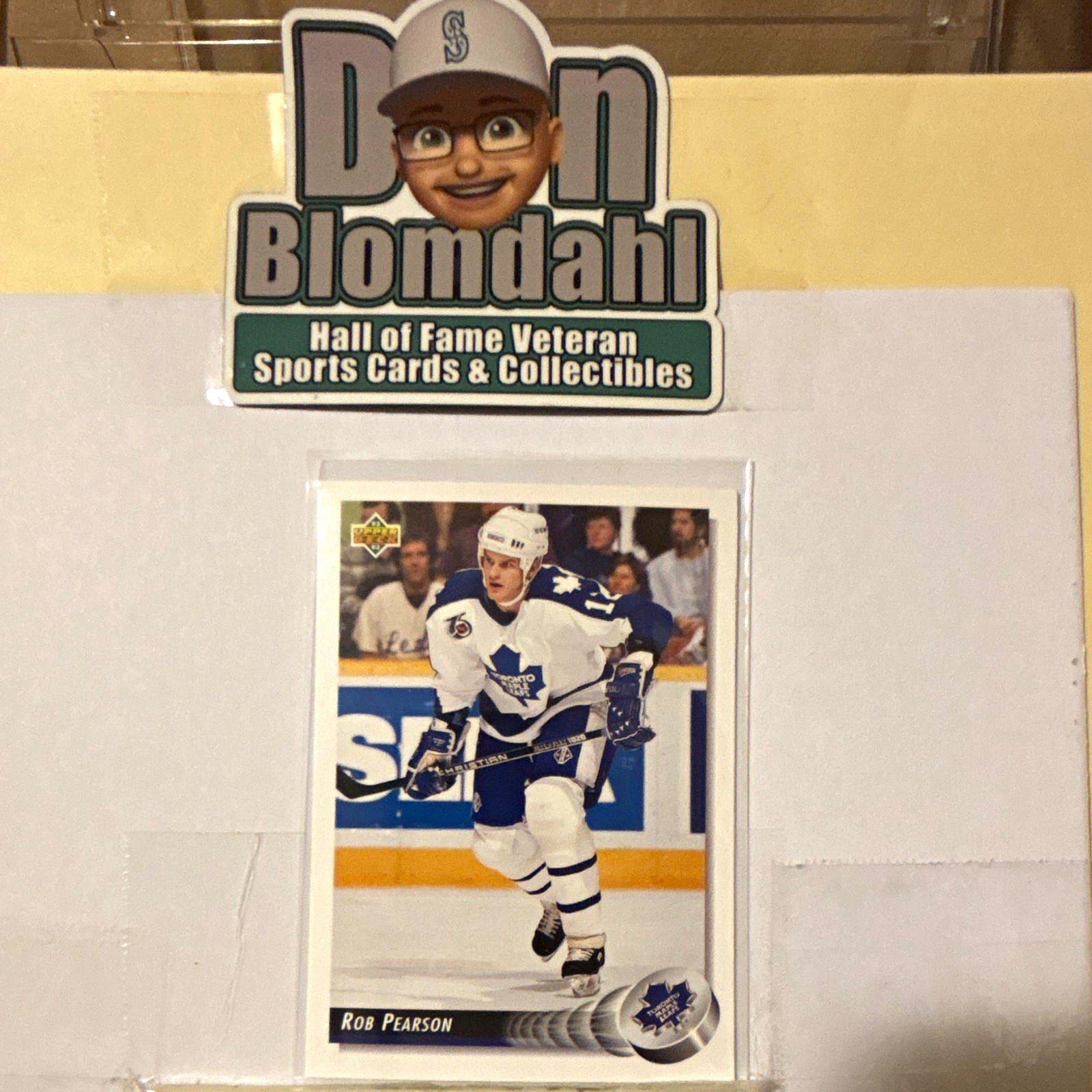 Upper Deck 1992-93 Rob Pearson Rookie #318 Toronto Maple Leafs NHL Hockey Card
