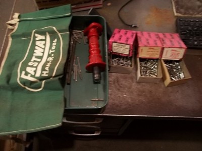 FASTWAY HAM-R-TOOL W/ ASSORTED PINS & CASE (416)