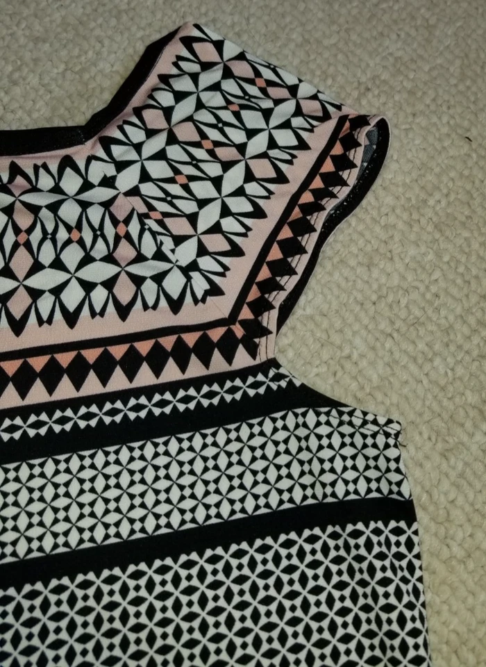 Vestido Mujer-STUDIO M/MAX STUDIO-rosa/blanco/negro estampado geométrico cambio-S Foto 2 de 4