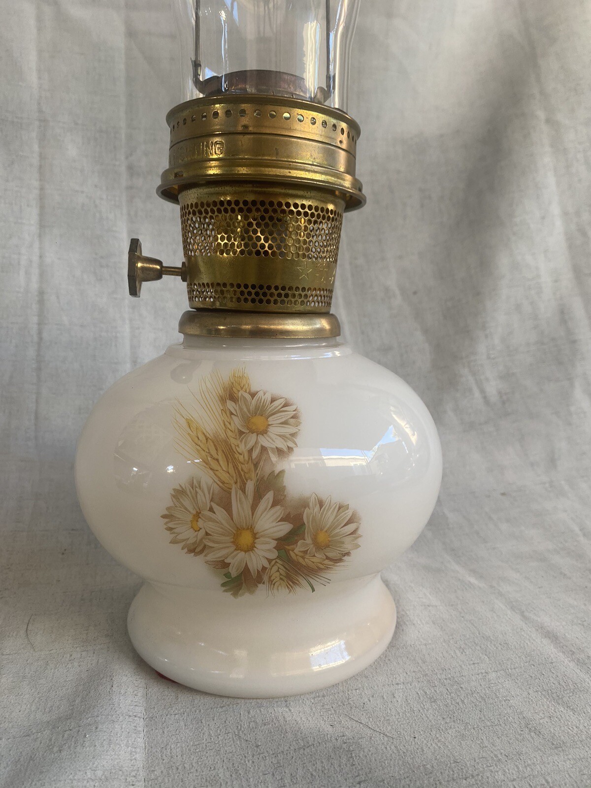 Vintage ALADDIN Oil Lamp Model 23 Daisy Wheat Milk Glass + Aladdin