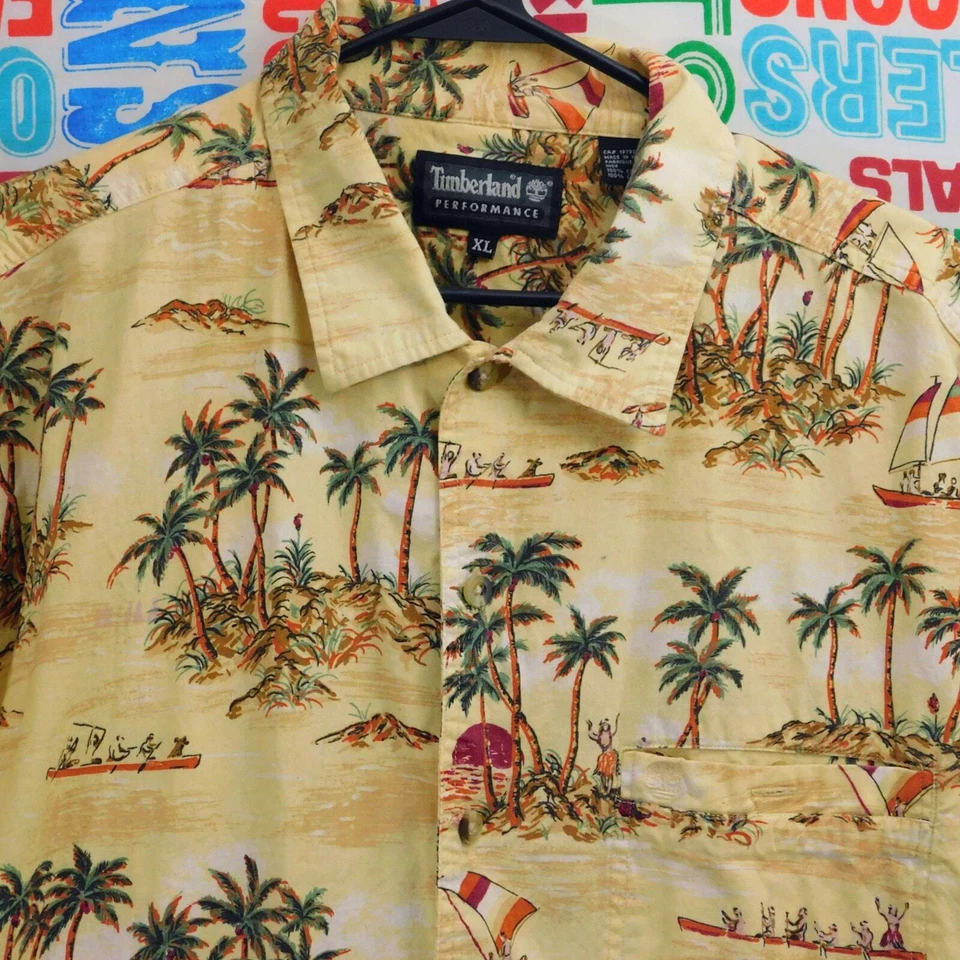 Camisa hawaiana Timberland manga corta abotonada talla XL palmeras amarilla Foto 3 de 4