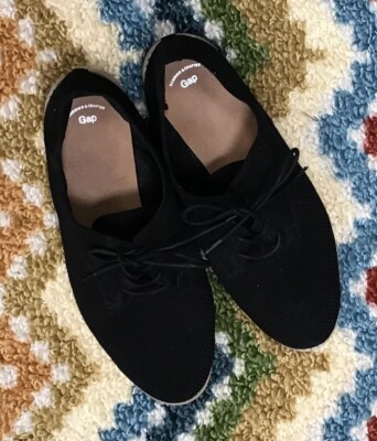Gap Flats Black Size 9 Wide