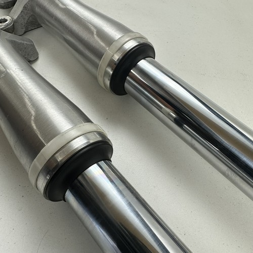 Yamaha XVS1300 1300 2015 Front fork suspension pair straight 3D8-23102-20 - Picture 6 of 12