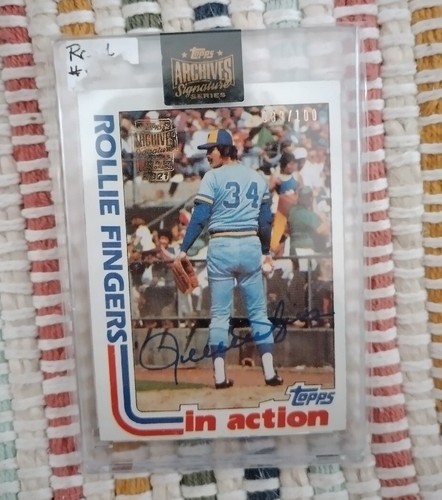 2021 Topps Archives Rollie Fingers Signature Series Auto /100 Milwaukie Brewers