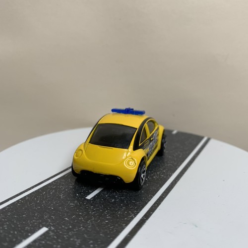 Matchbox DARE D.A.R.E Volkswagen VW Concept 1 Beetle Bug Police Car Black/Yellow - Picture 11 of 16