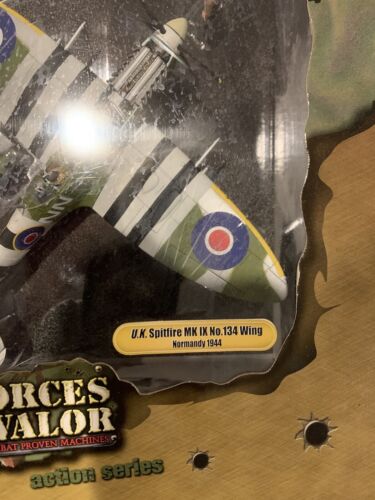 2005 Unimax Forces Of Valor U.K. Spitfire MK IX No.134 Wing Airplane 1:32 - Picture 2 of 10