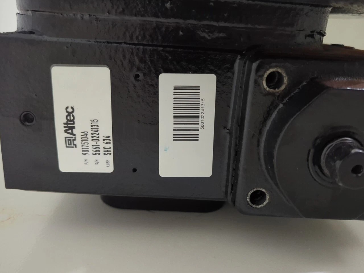 Altec Aerial Rotation Gearbox 981751046 A-T40C Telstra T40C