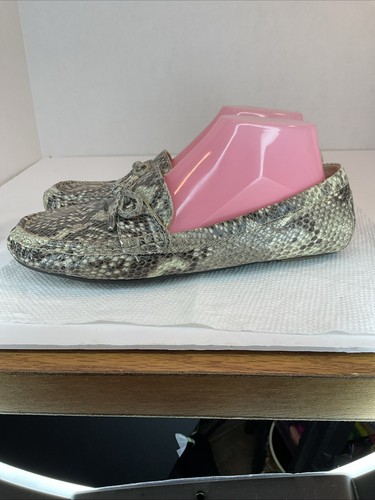 Mocasín Isaac Mizrahi Live Python de cuero en relieve talla 9. M - Imagen 3 de 10
