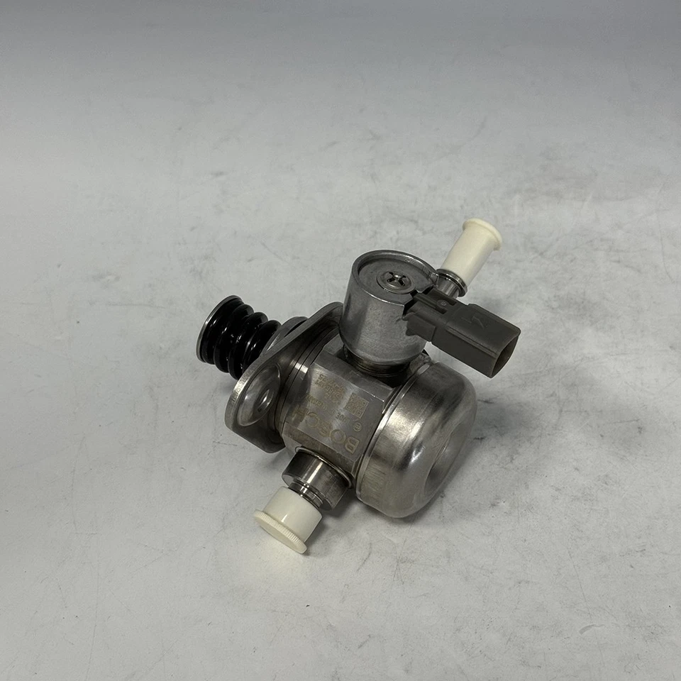 Bomba de combustible de alta presión Bosch 12658481 para Chevrolet Malibu Impala Buick Regal Foto 3 de 4