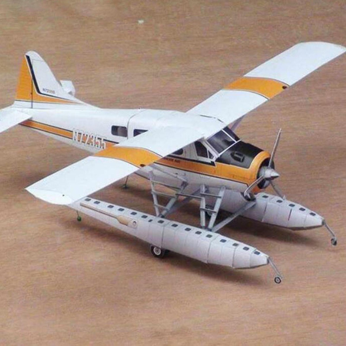 AQUA-STAR SEAPLANE RC飛行機キット AQUA-STAR SEAPLANE RC飛行機キット