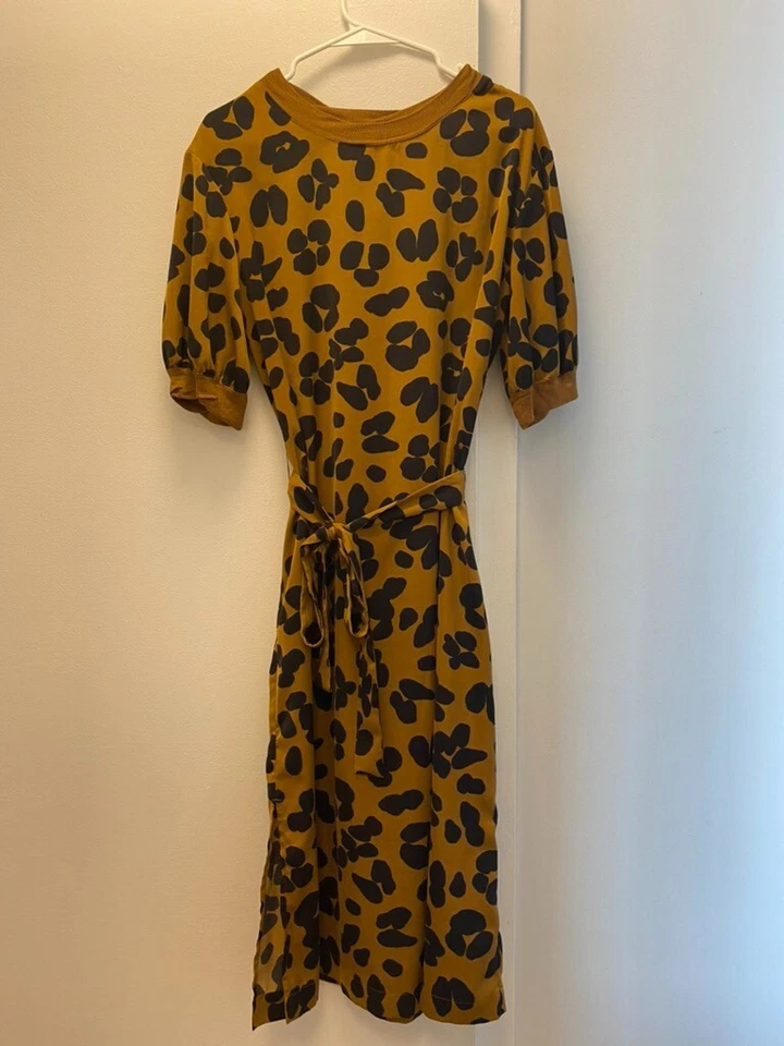 Vestido de leopardo Who What Wear talla pequeña