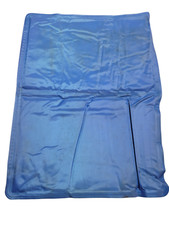 2x K&uuml;hlmatte f&uuml;r Hund & Mensch 40x30cm B-Ware mit Flecken Hunde Tiere k&uuml;hlen