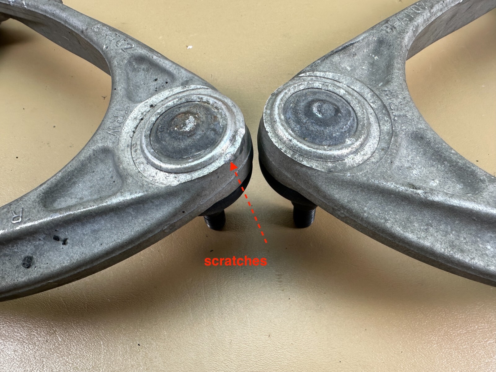 FERRARI 458 ITALIA FRONT Left Right UPPER CONTROL ARM OEM 235137