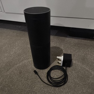 Amazon Echo 1. Generation Alexa Lautsprecher Schwarz SK705DI mit Original Stromkabel