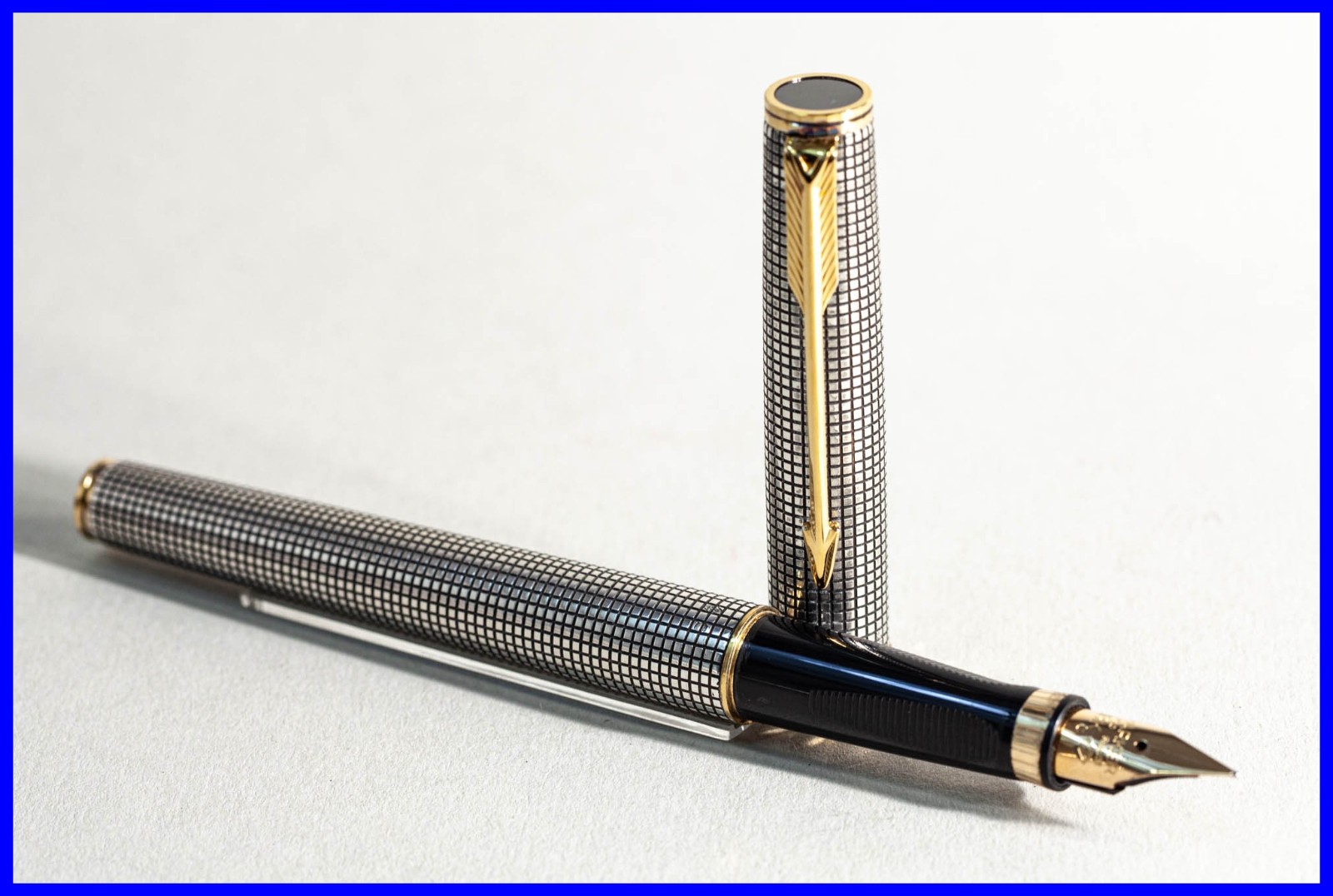 Parker Premier Fountain Pen In 925 Solid Silver Cross Hatch With F 18K Gold Nib