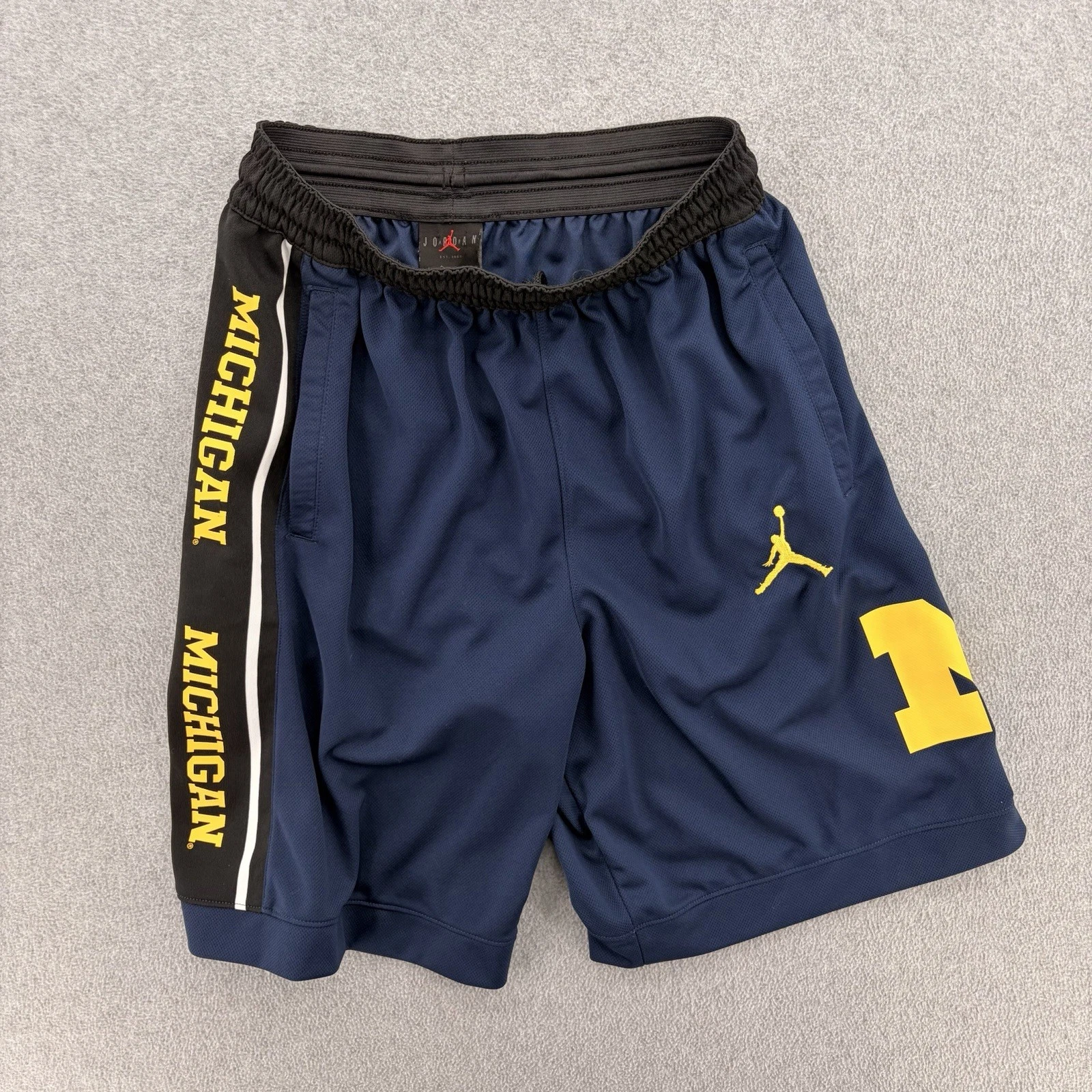Jordan Michigan Wolverines Mens Tech Shorts Size Medium Blue Limited Edition