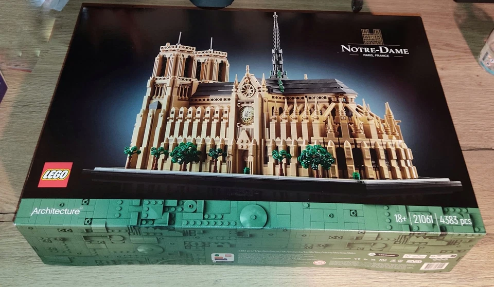 LEGO Architecture 21061 Notre-Dame de Paris - NEUF - Photo 2/4