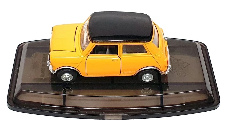 Pilen 1/43 Scale Diecast PLN01 - Mini - Yellow/Black - Image 4 of 4