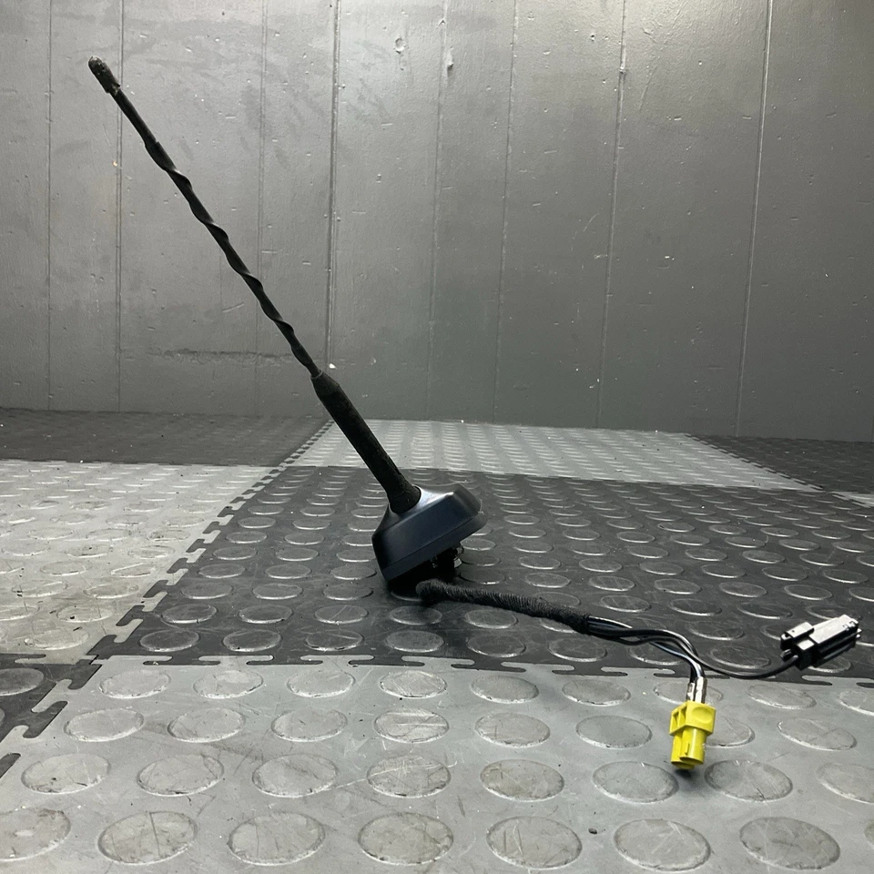 Antena de radio AM/FM Ford Flex 2013-2019 techo aleta de tiburón OEM Foto 4 de 4