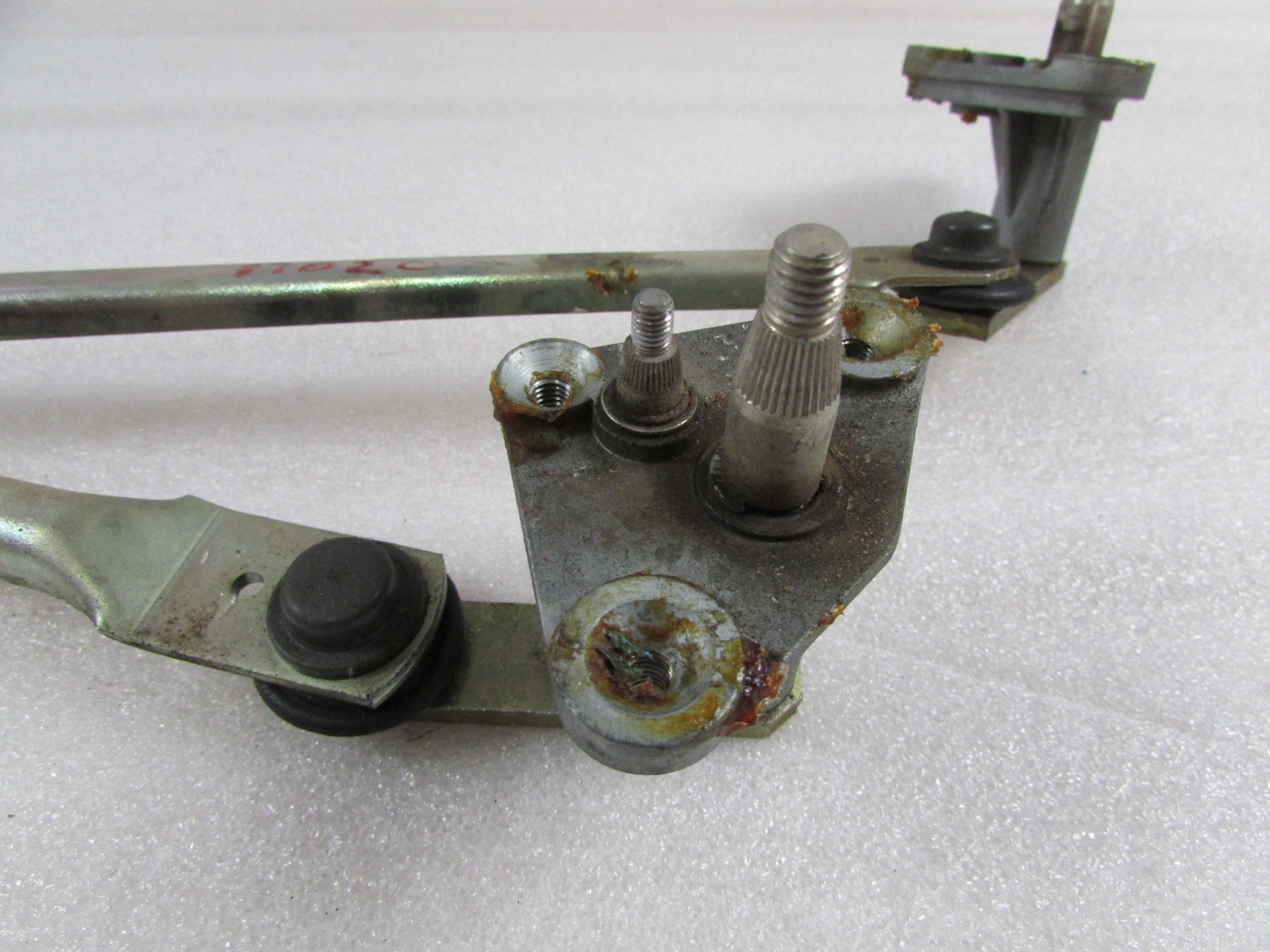 Ferrari 360, 430, Windshield Wiper Linkage/ Lever, Used, P/N 65409100