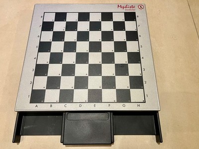 Mephisto Schachbrett Modular aus der  2 ten Generation