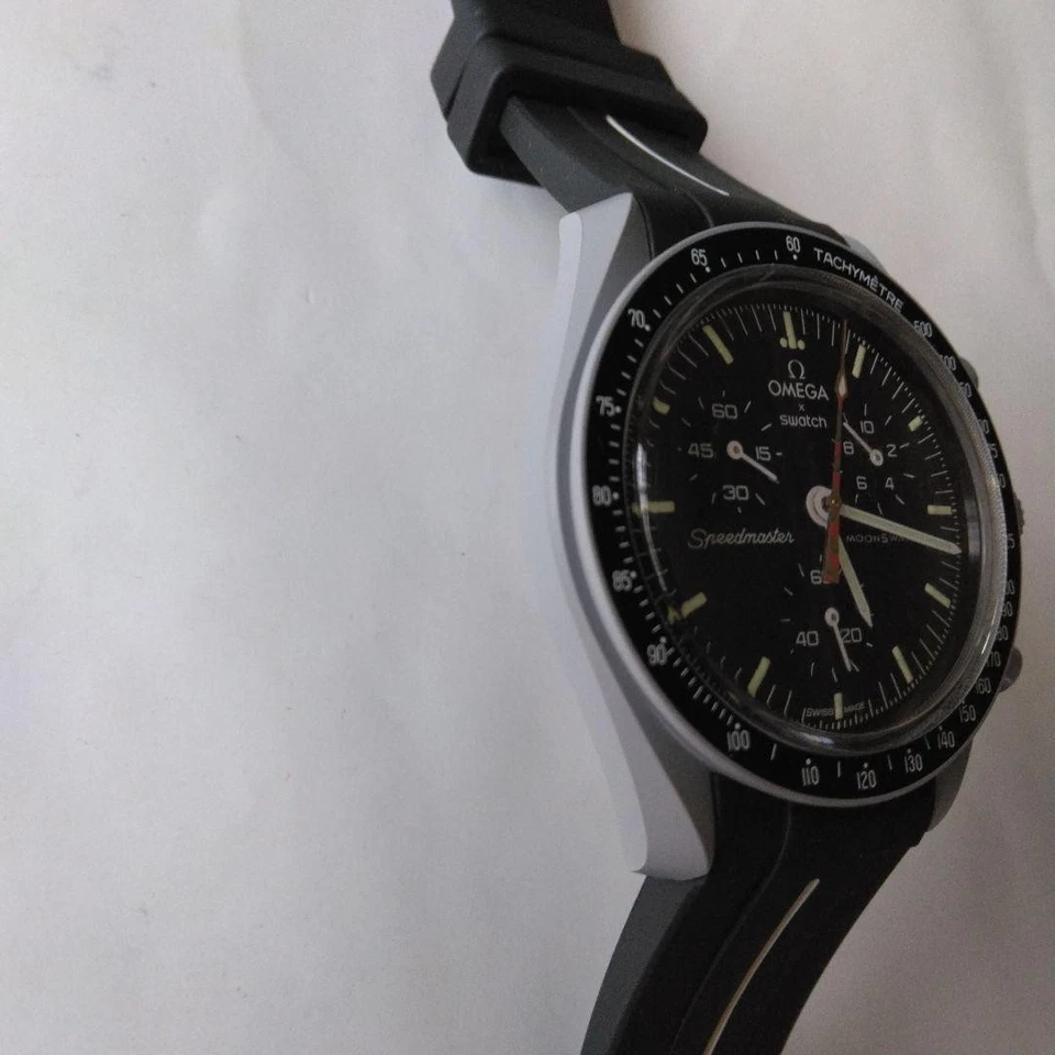 Reloj para hombre OMEGA Speedmaster cronógrafo esfera negra correa de goma taquímetro uso Foto 4 de 4
