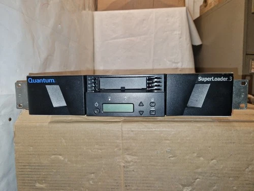 Quantum Superloader 3 L700 EC-L2KAE-YF LTO4 16-Slot Rack Tape Drive Autoloader