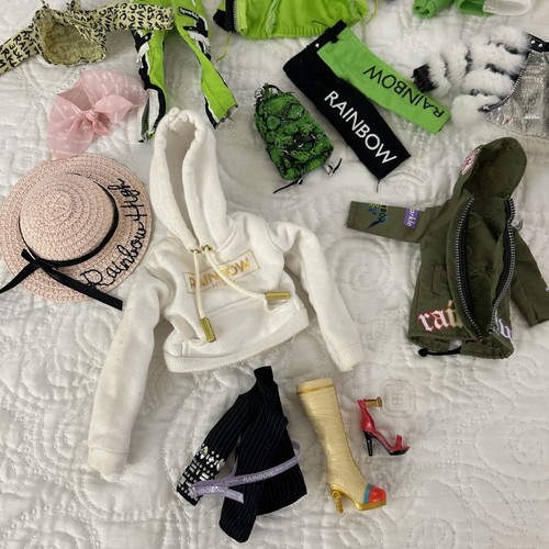 LOT of 18 - Rainbow High & LOL Clothing Mixed & Accessory - Afbeelding 4 van 12