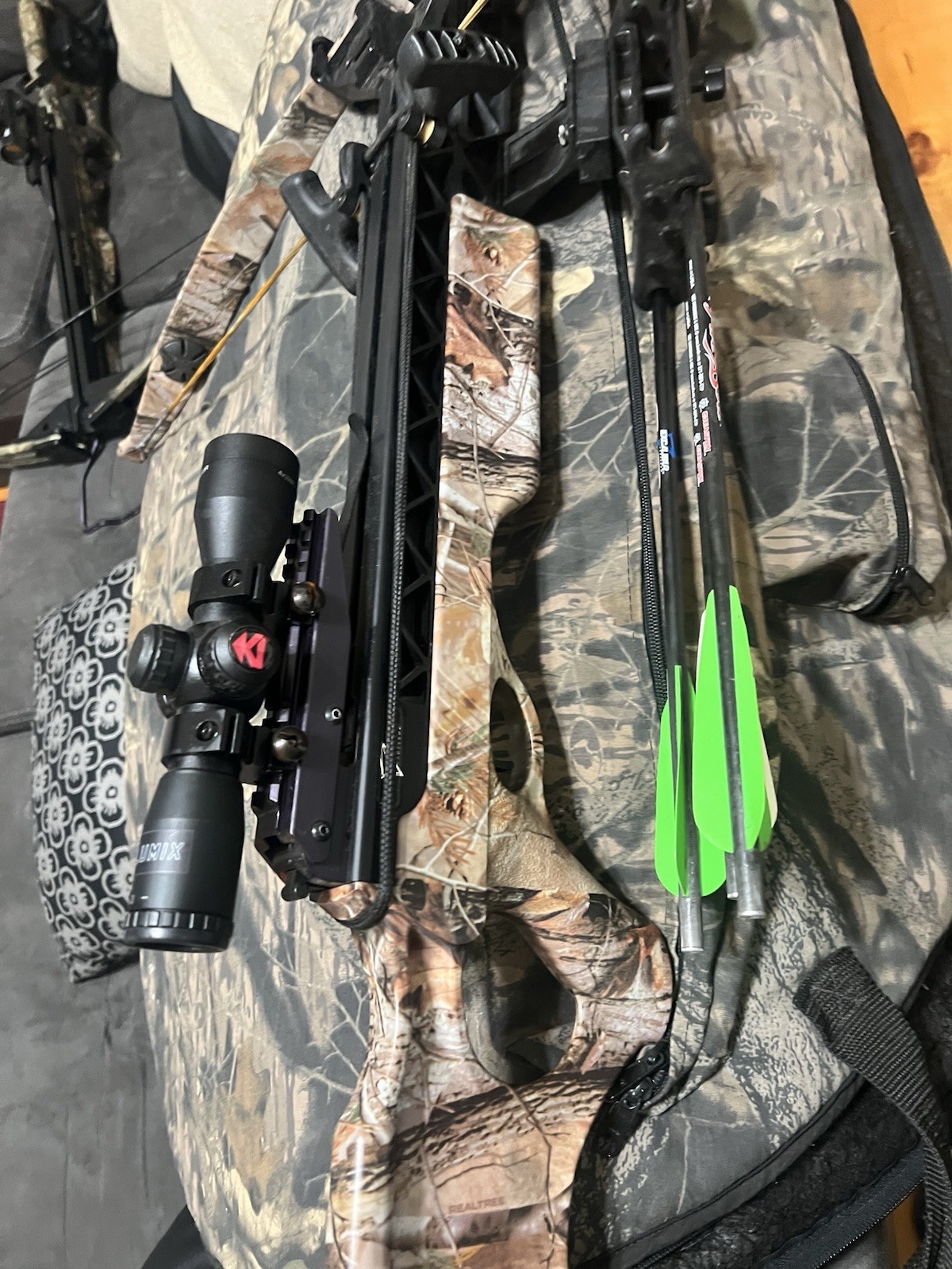 Package 305 Feet Per Second Camo 175 Pound Draw