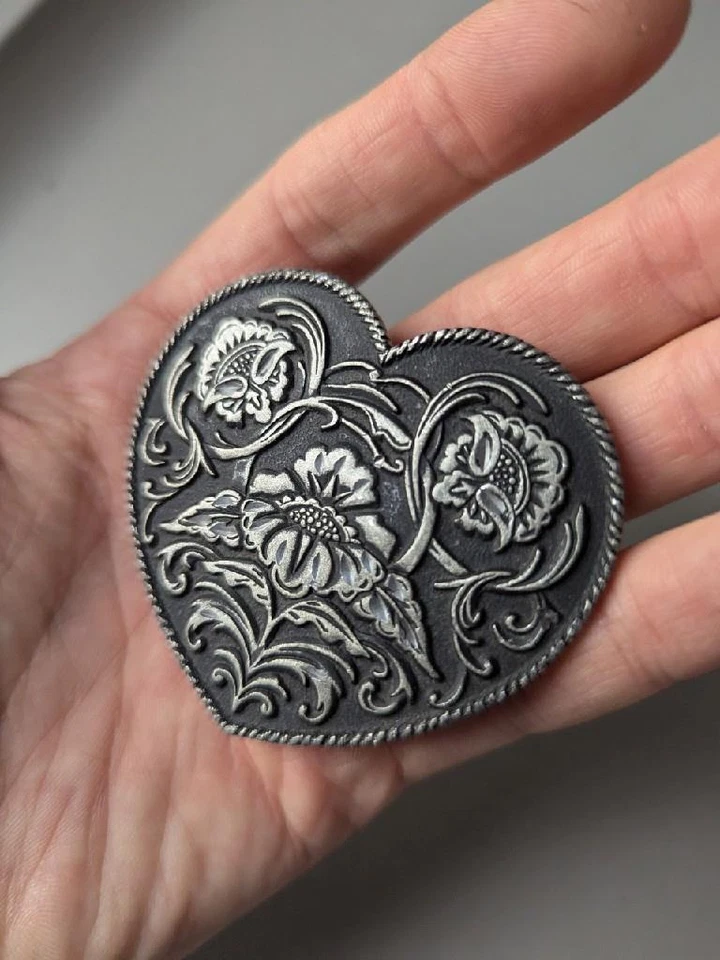 vintage USA made HEART belt buckle WESTERN siskiyou 1990s cowboy RODEO - Image 2 of 4