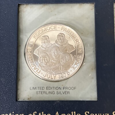 1975 Apollo Soyuz Space Mission Sterling Silver Coin & Stamp Set