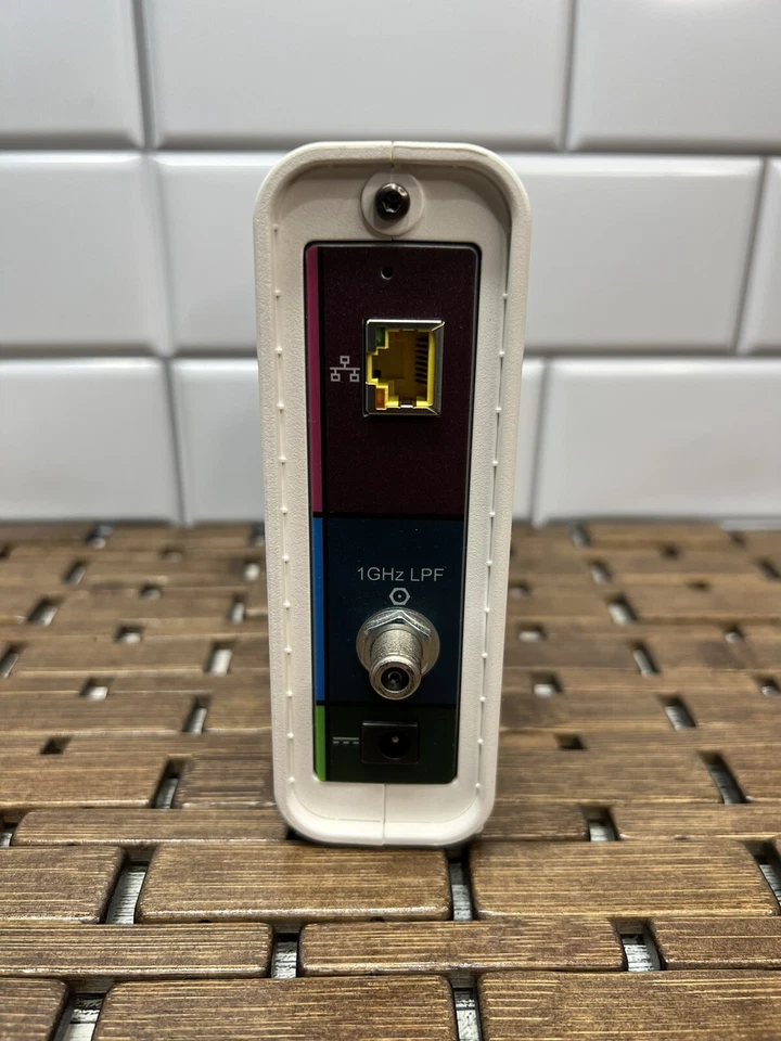 Modem: ARRIS Surfboard, Model SB6190, DOCSIS 3.0 Cable Modem, White Tested Works - Image 3 of 4