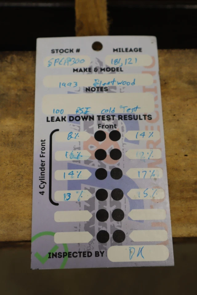 1990-1993 GM 5.7L V8 L05 Engine and Automatic 4L60 Transmission Dropout Foto 2 de 4